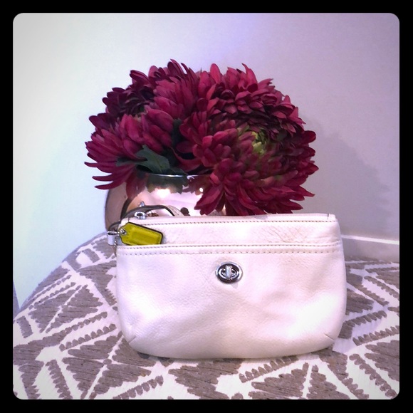 Coach Wristlet - Picture 2 of 6